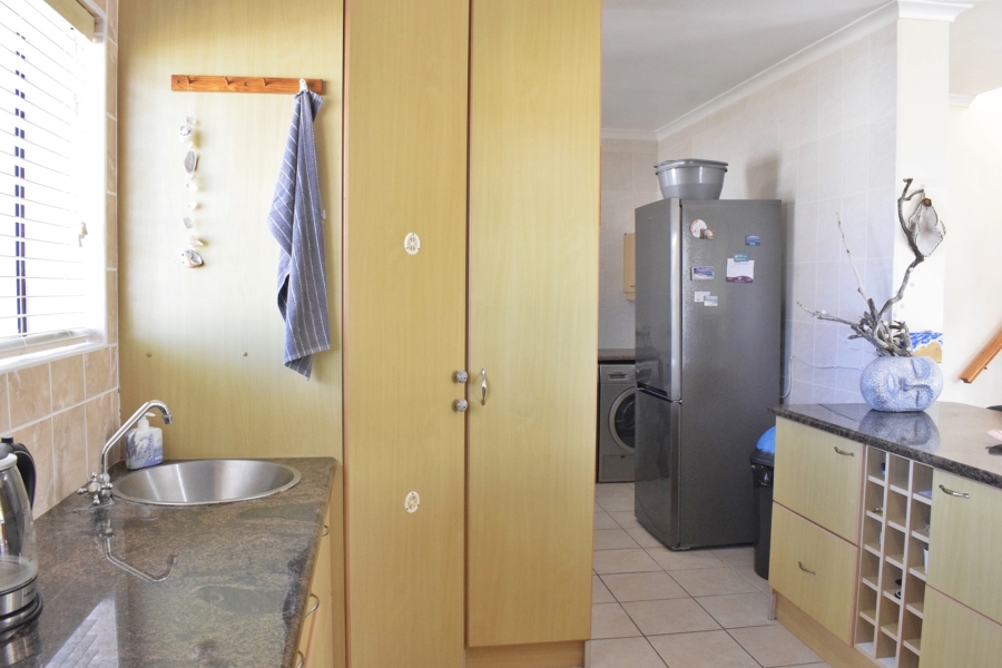 2 Bedroom Property for Sale in Struisbaai Western Cape